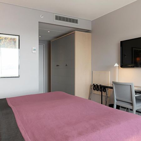 Готель Elite Plaza Oernskoeldsvik Екстер'єр фото