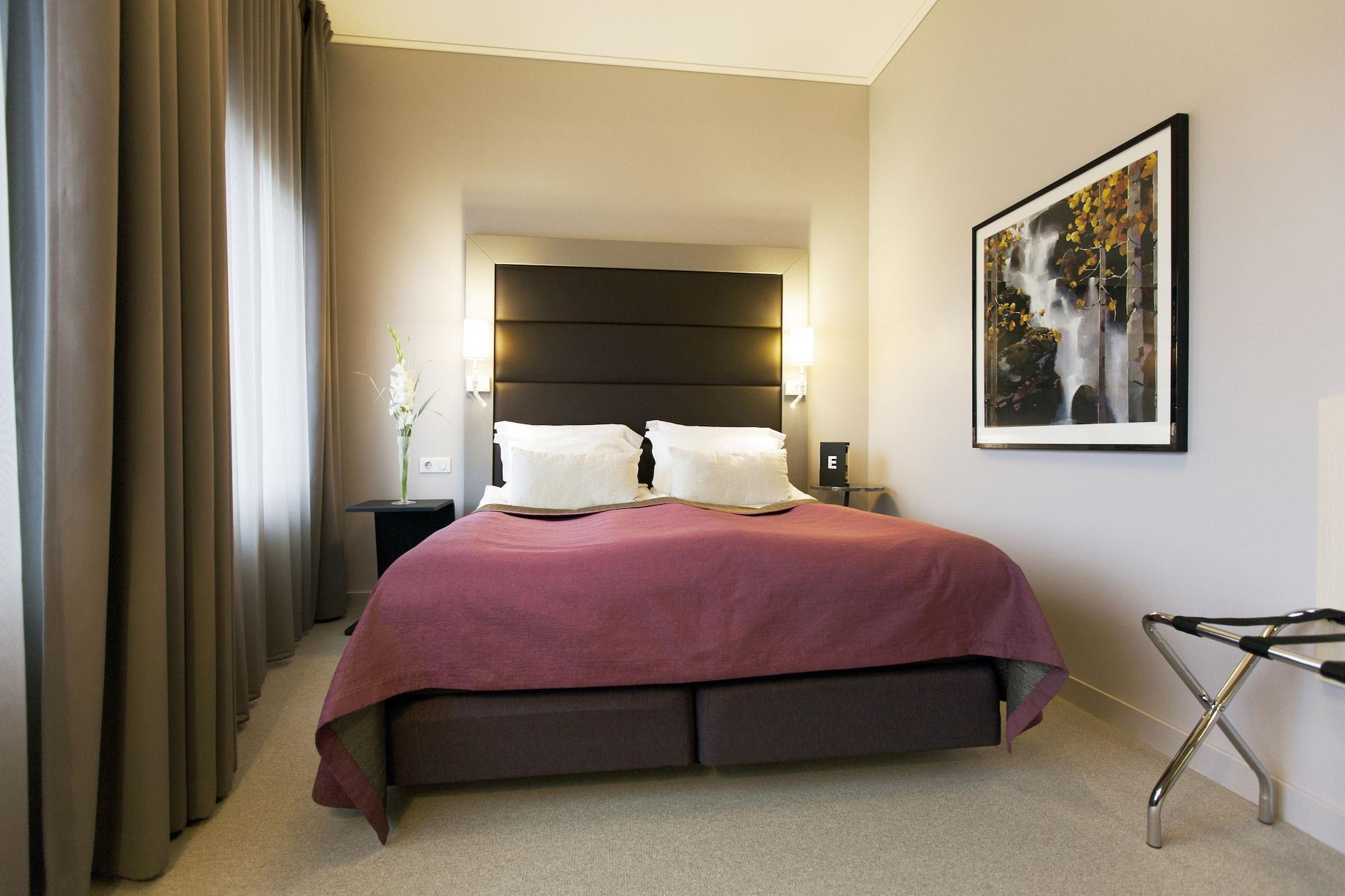 Готель Elite Plaza Oernskoeldsvik Екстер'єр фото