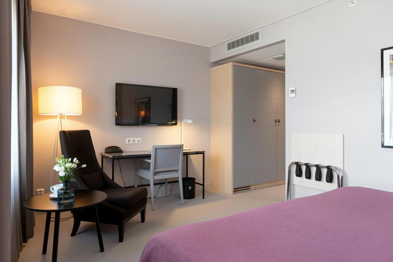 Готель Elite Plaza Oernskoeldsvik Екстер'єр фото