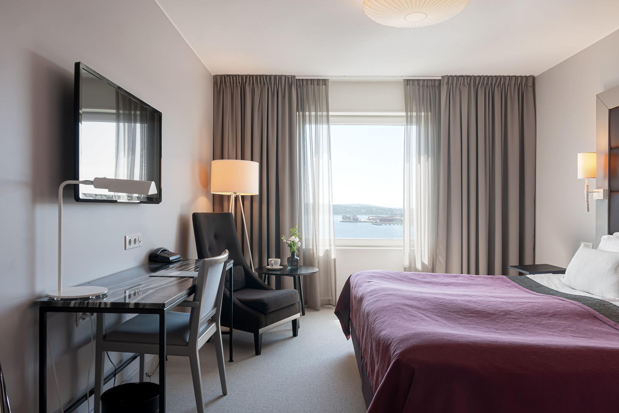 Готель Elite Plaza Oernskoeldsvik Екстер'єр фото