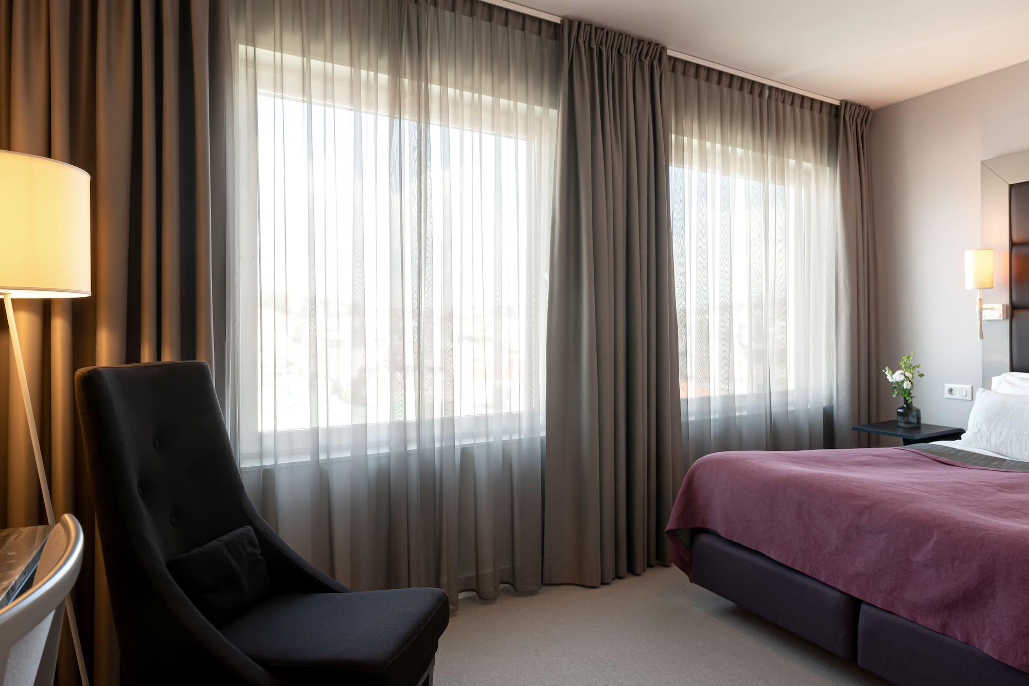 Готель Elite Plaza Oernskoeldsvik Екстер'єр фото