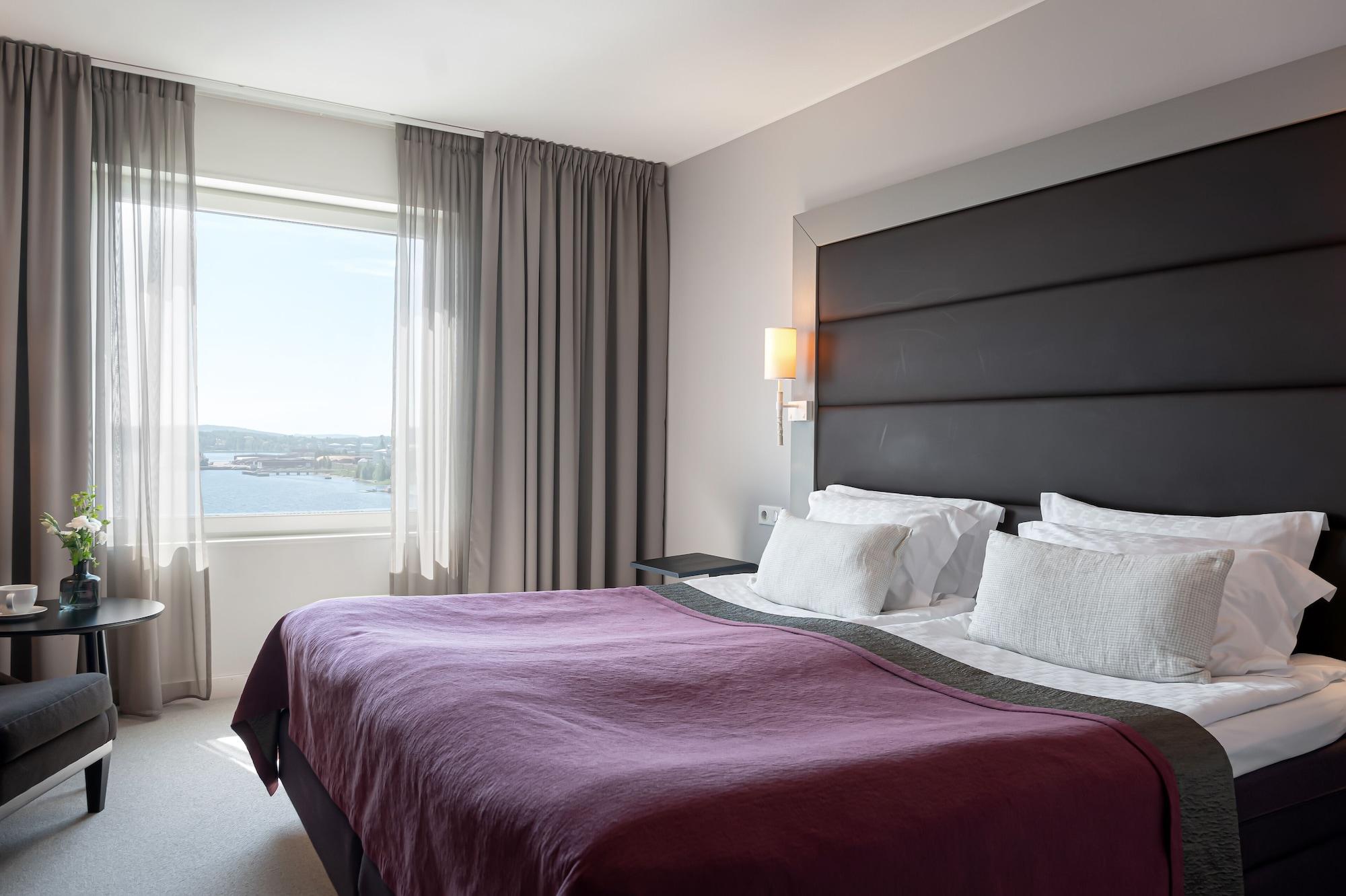 Готель Elite Plaza Oernskoeldsvik Екстер'єр фото